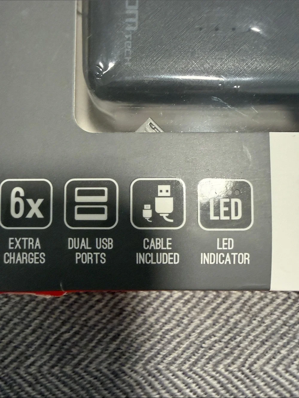 New! C12 12000mAh Black Ultra Compact Power Bank
